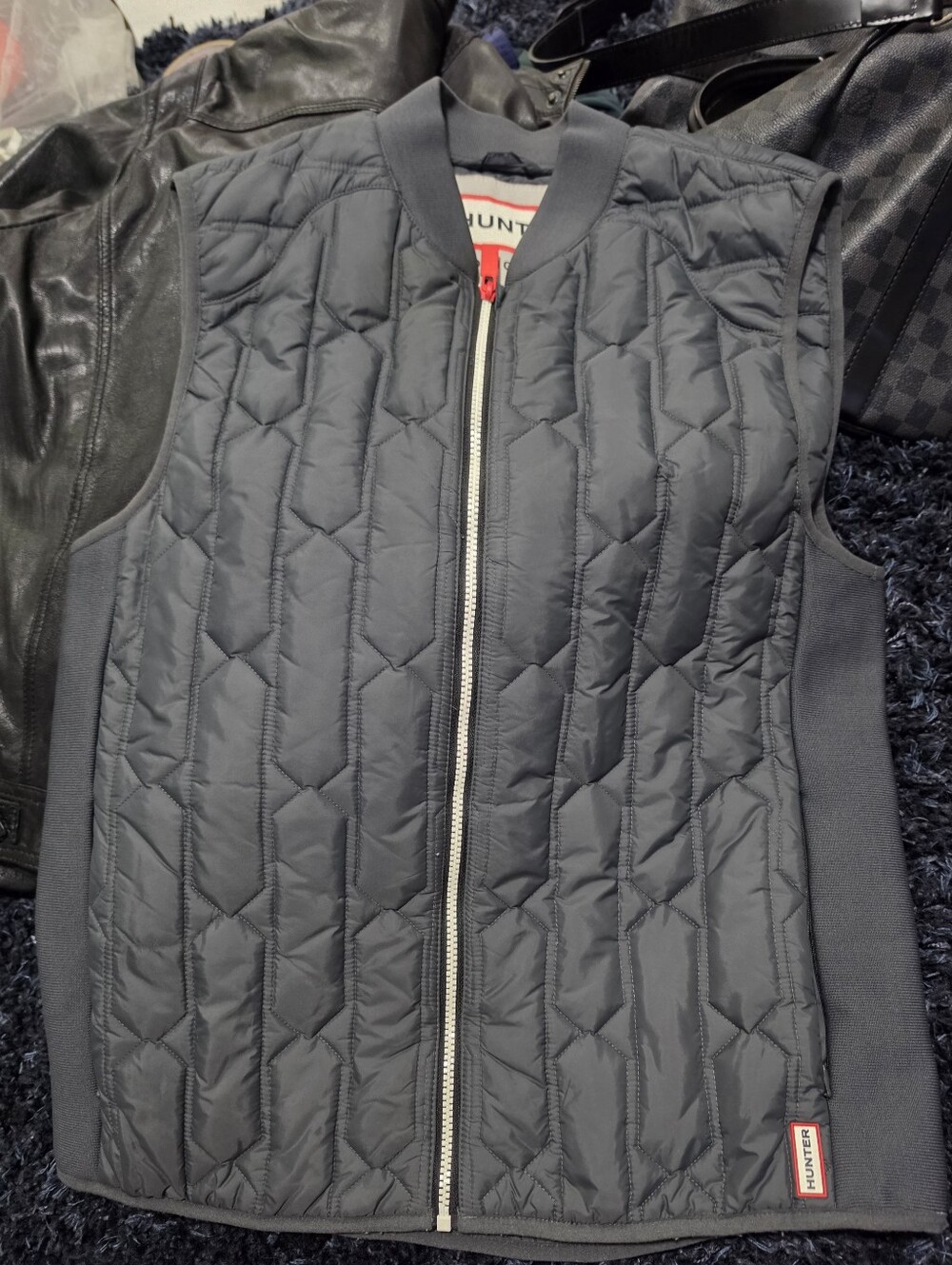 Hunter Quilted Navy Sleeveless Zip-Front Vestn Men